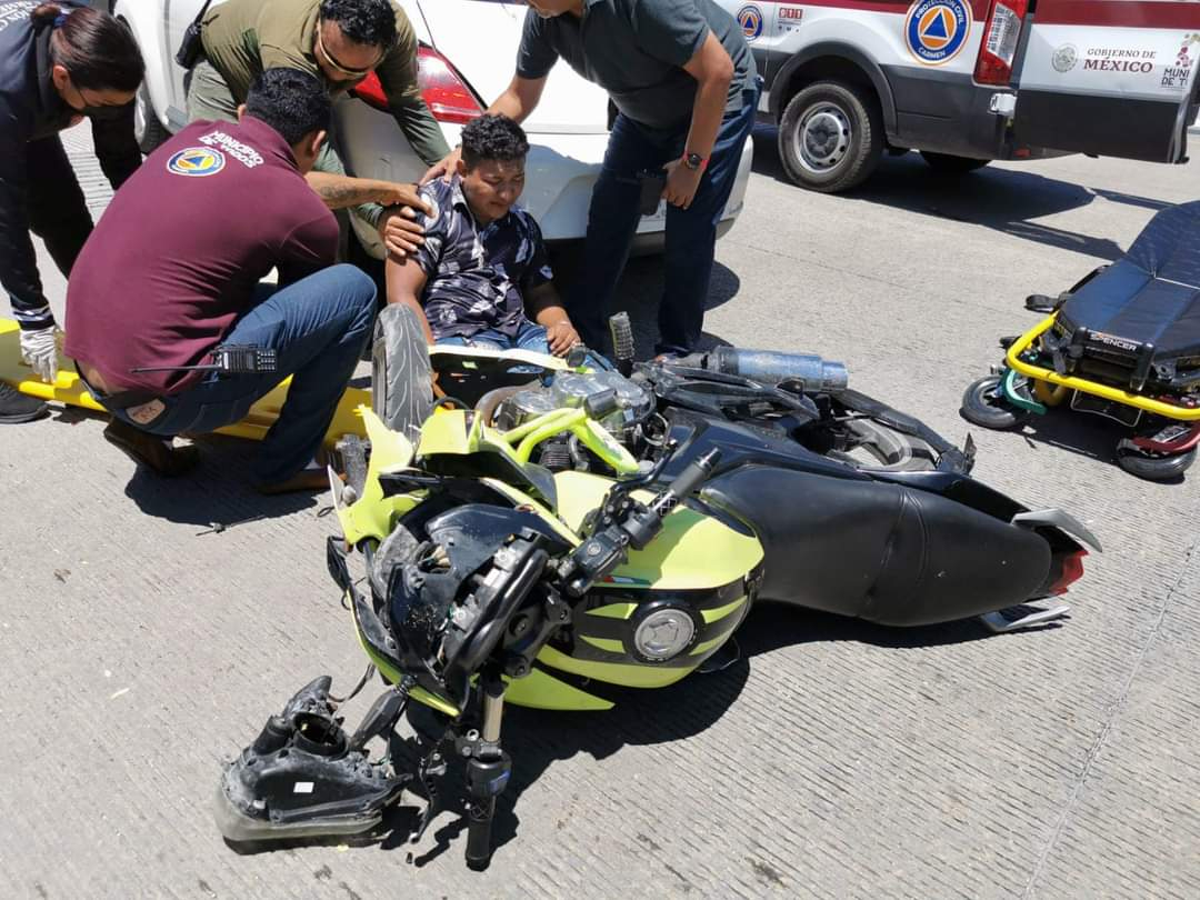 Así terminó la motocicleta en Ciudad del Carmen Así terminó la motocicleta en Ciudad del Carmen