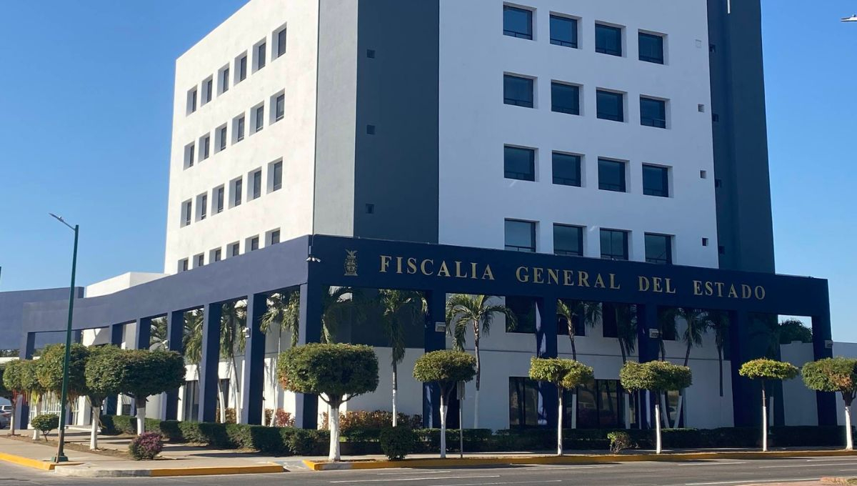 Auxilian a mujer que fue víctima de un ataque con machete en Sinaloa