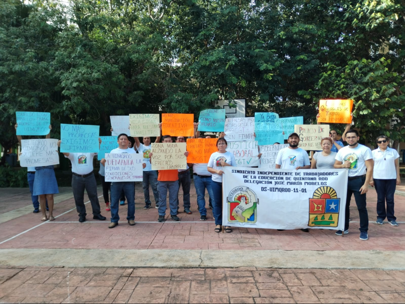 Trabajadores sindicalizados de la Universidad Intercultural Maya sin respuesta del gobierno del estado Trabajadores sindicalizados de la Universidad Intercultural Maya sin respuesta del gobierno del estado