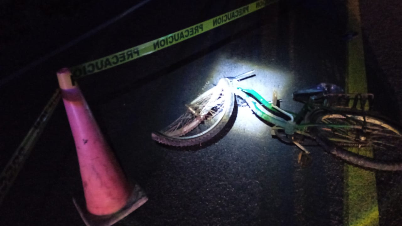 Ciclista fallece al ser atropellado en carretera de Felipe Carrillo Puerto Ciclista fallece al ser atropellado en carretera de Felipe Carrillo Puerto