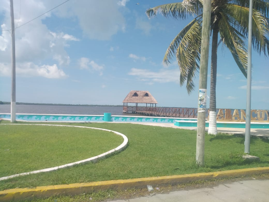 En temporada de lluvias, es normal que suba el nivel del agua del estero, pero baja en unos días En temporada de lluvias, es normal que suba el nivel del agua del estero, pero baja en unos días
