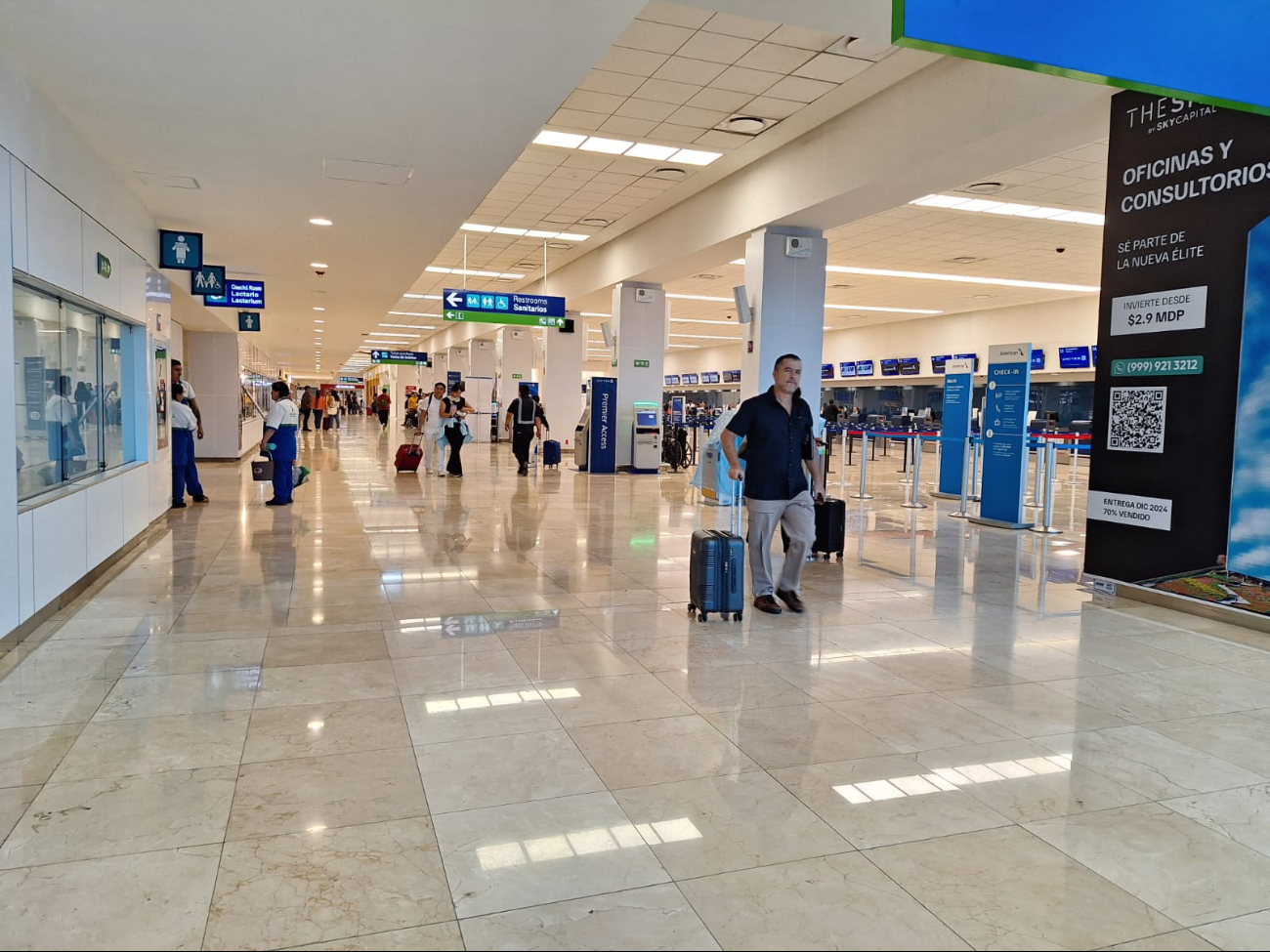 Los retrasos de vuelos fueron mínimos por 15 minutos Los retrasos de vuelos fueron mínimos por 15 minutos