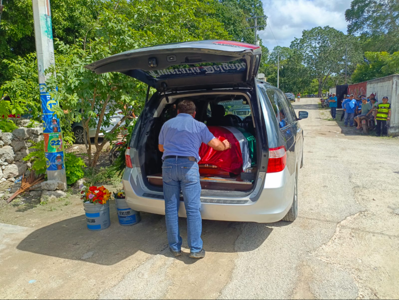 El oficial caído pertenecía a la 9na Zona Militar, con sede en Culiacán. El oficial caído pertenecía a la 9na Zona Militar, con sede en Culiacán.