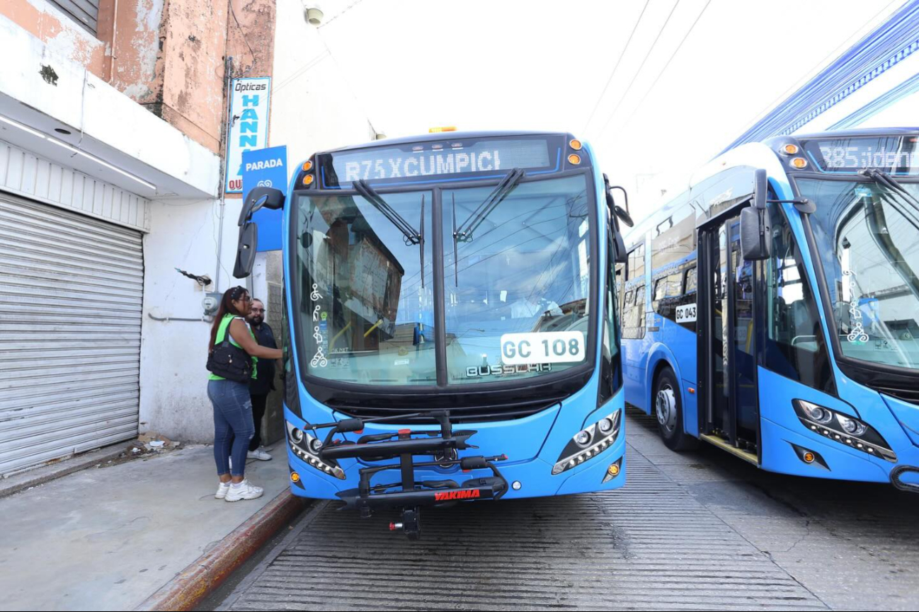 Las tres nuevas rutas ofrecerán viajes gratis por una semana Las tres nuevas rutas ofrecerán viajes gratis por una semana