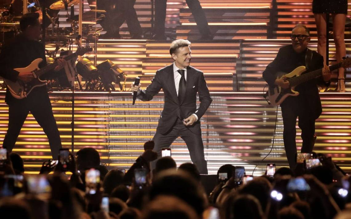 Los éxitos pop y contemporáneos de artistas como Luis Miguel y Peso Pluma suenan con fuerza entre las generaciones más jóvenes Los éxitos pop y contemporáneos de artistas como Luis Miguel y Peso Pluma suenan con fuerza entre las generaciones más jóvenes