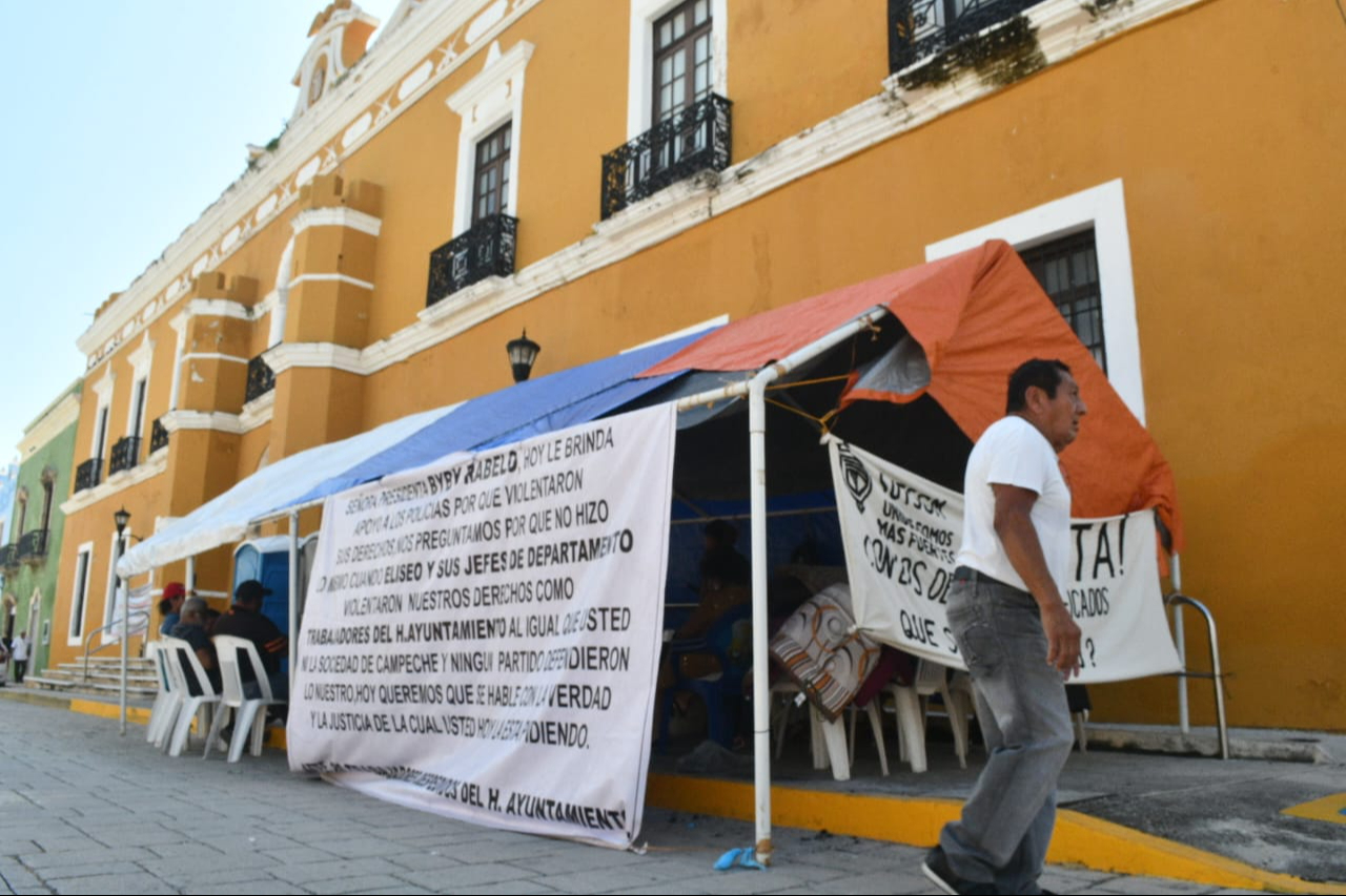 Continúa protesta de trabajadores sindicalizados del Ayuntamiento de Campeche  