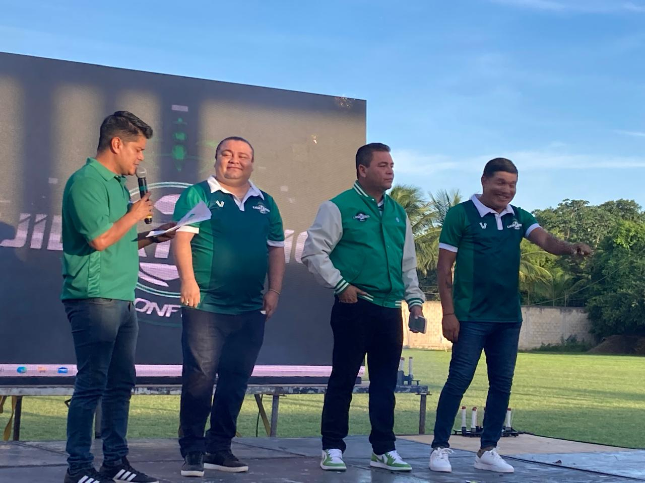 Presentan al equipo y la nueva piel Ejidataria Presentan al equipo y la nueva piel Ejidataria