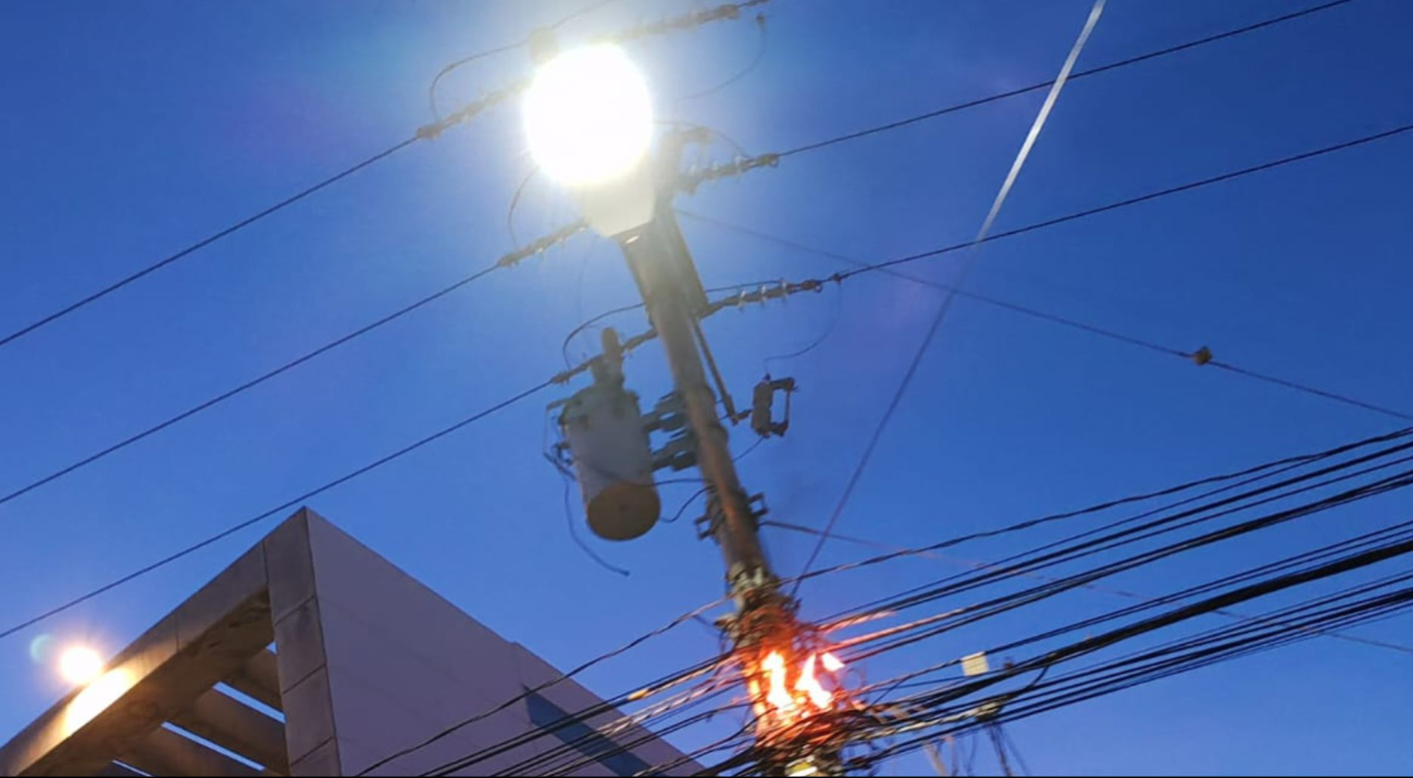 Se quedan varias zonas de Cancún y la zona continental de Isla Mujeres sin energía eléctrica Se quedan varias zonas de Cancún y la zona continental de Isla Mujeres sin energía eléctrica