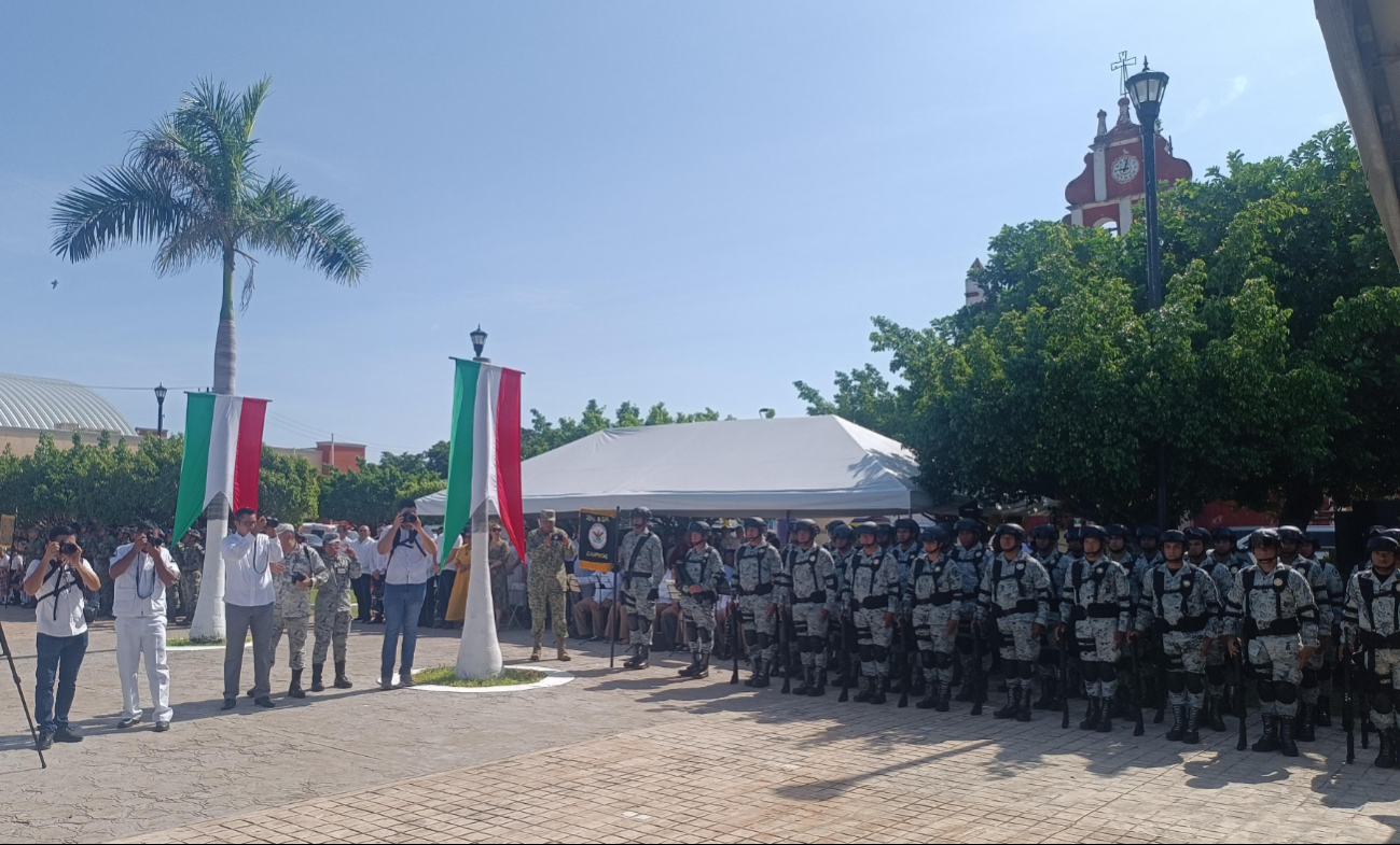 Conmemoran a los Niños Héroes con homenaje en Campeche 