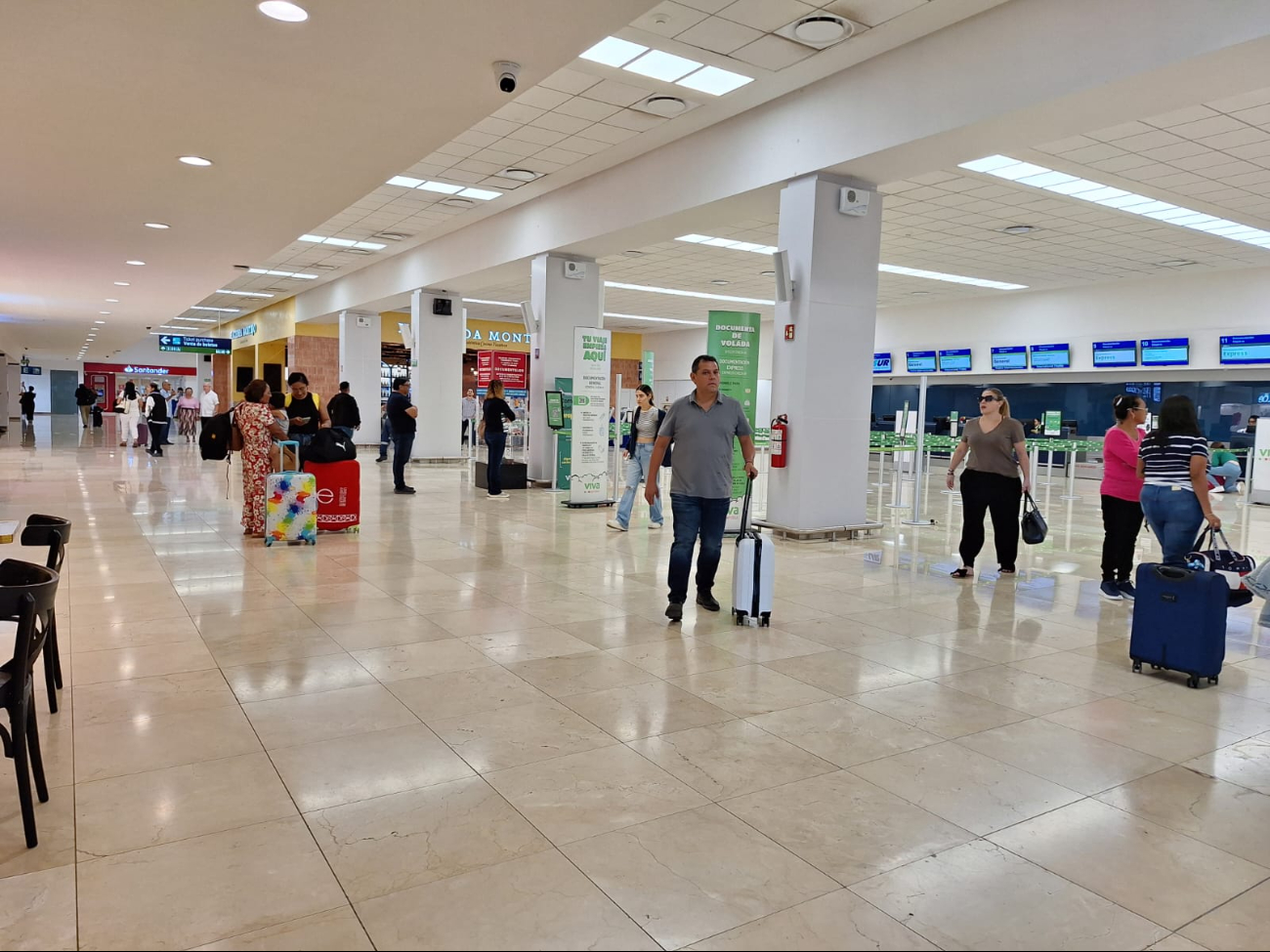 Doce vuelos de salida del aeropuerto de Mérida operaron con retrasos de entre dos minutos y una hora cuarenta minutos Doce vuelos de salida del aeropuerto de Mérida operaron con retrasos de entre dos minutos y una hora cuarenta minutos
