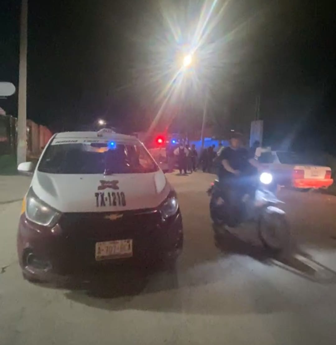 El accidente ocurrió cuando el taxista intentó dar una vuelta en U sin percatarse de la presencia del mototaxi El accidente ocurrió cuando el taxista intentó dar una vuelta en U sin percatarse de la presencia del mototaxi