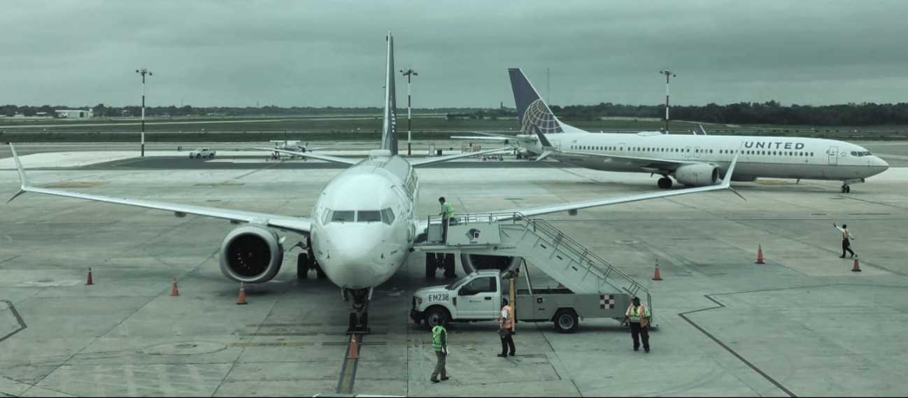 Rayo ‘sacude’ a un empleado en el aeropuerto de Mérida
