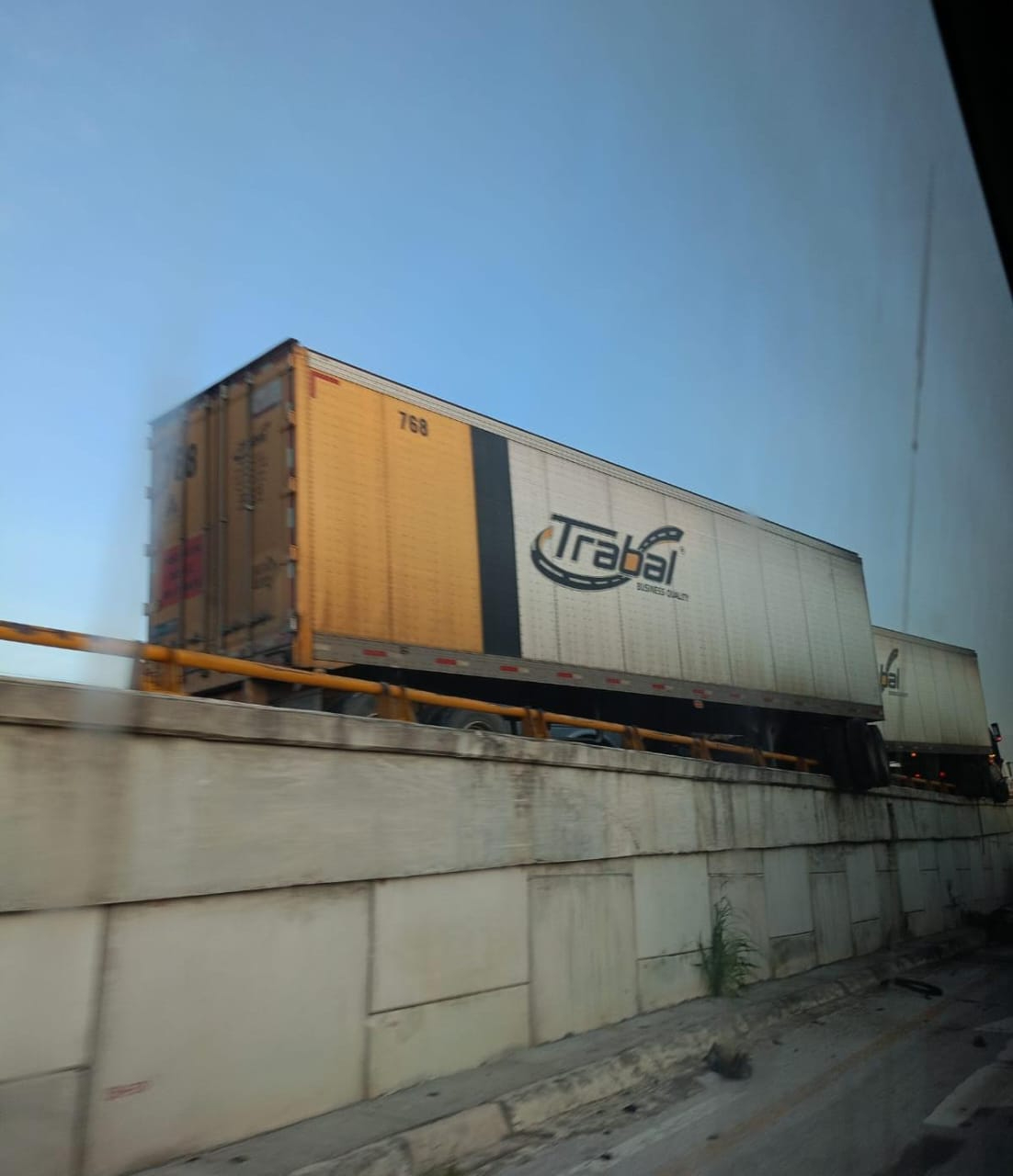 El conductor se quedó dormido El conductor se quedó dormido
