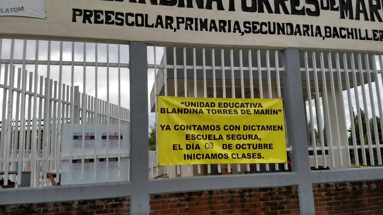 Padres linchan al psicólogo de una secundaria en Puebla por  presunto abuso a una alumna