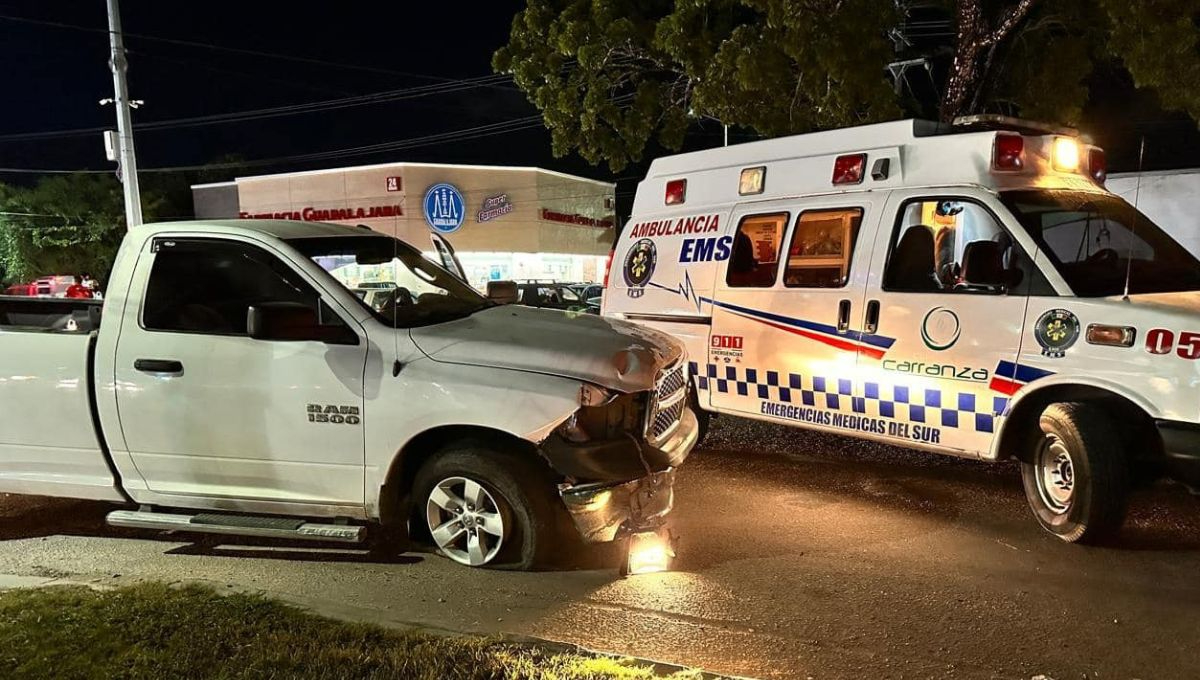 Choque de vehículos deja 2 mujeres lesionadas en Chetumal