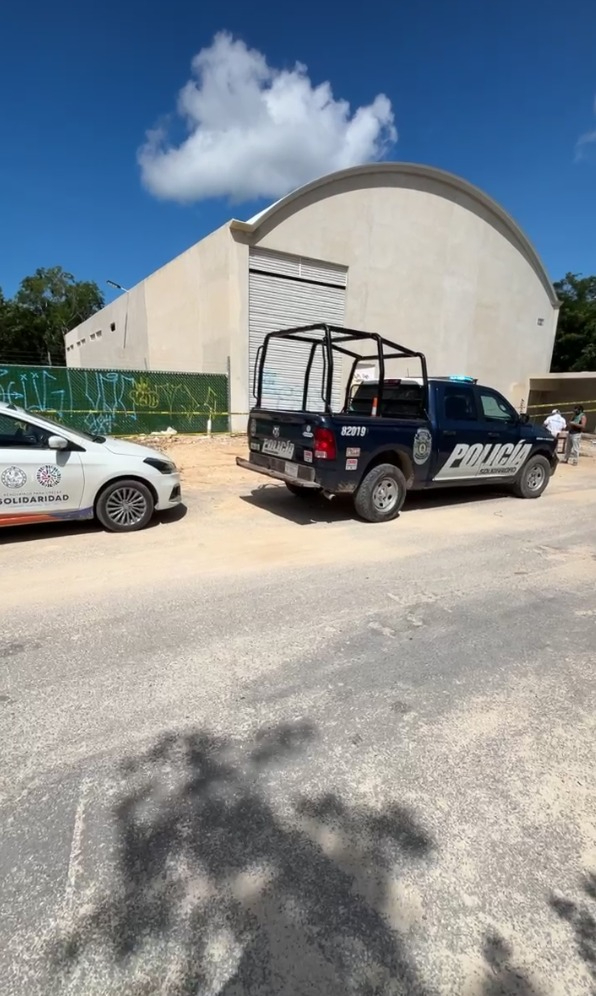 Trabajador pierde la vida al caer de una gran altura en Playa del Carmen 