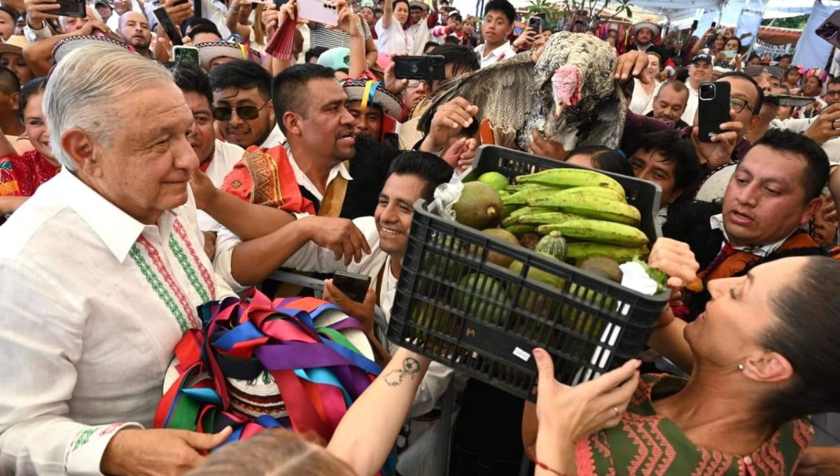 AMLO y Claudia Sheinbaum en Palenque, Chiapas AMLO y Claudia Sheinbaum en Palenque, Chiapas
