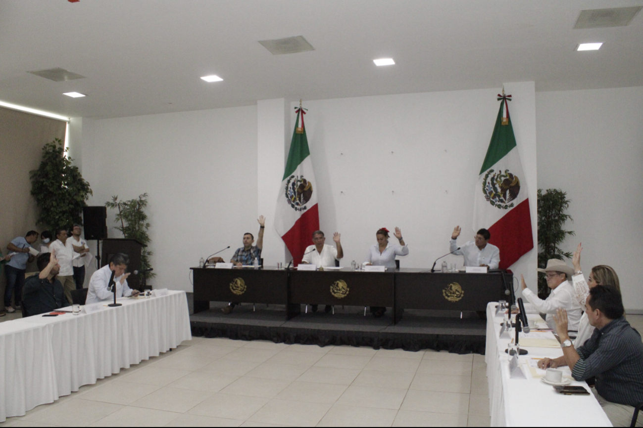 La Comisión de Puntos Constitucionales y Gobernación aprobó por unanimidad la convocatoria para elecciones extraordinarias en Chichimilá e Izamal La Comisión de Puntos Constitucionales y Gobernación aprobó por unanimidad la convocatoria para elecciones extraordinarias en Chichimilá e Izamal