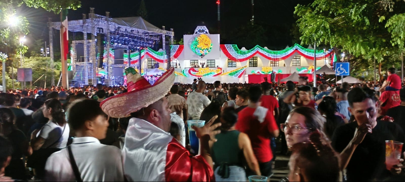 Llegan a Cancún habitantes de otros municipios para ver a Alejandra Guzmán Llegan a Cancún habitantes de otros municipios para ver a Alejandra Guzmán