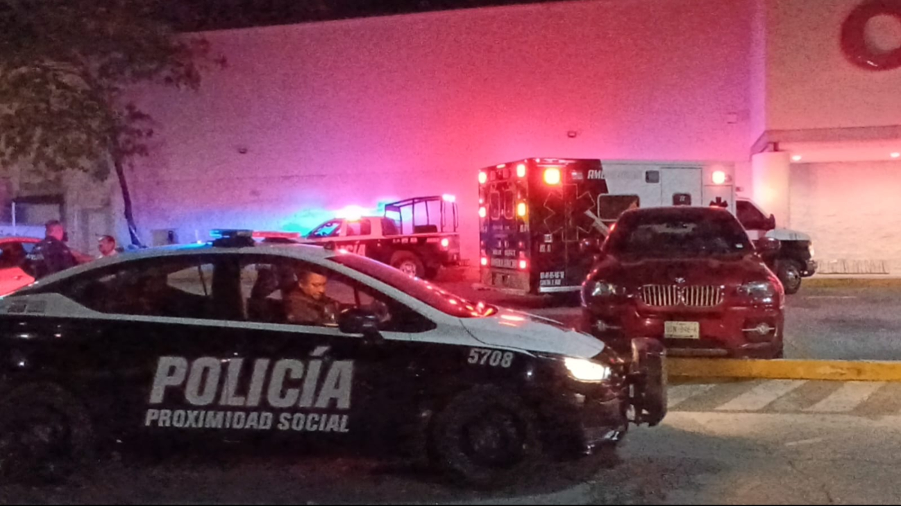 Debido a los gritos de auxilio de la mujer, testigos llamaron a emergencias Debido a los gritos de auxilio de la mujer, testigos llamaron a emergencias