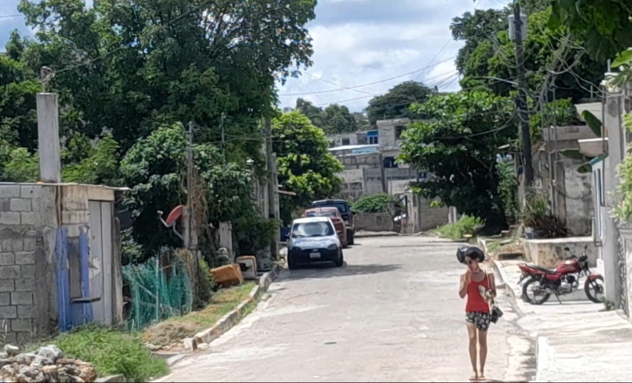 El padre aprovechó la distracción para huir El padre aprovechó la distracción para huir