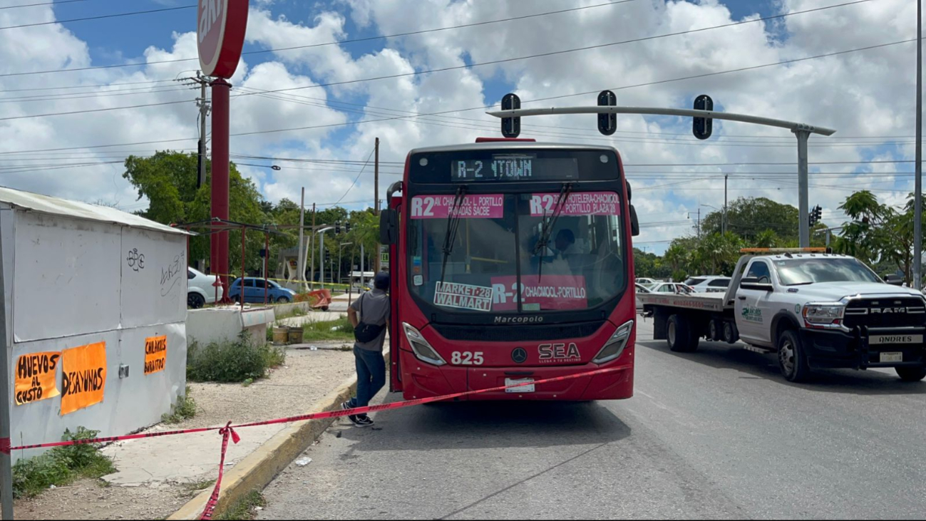Fallece elemento del Cuerpo de Bomberos después de participar en el desfile del 16 Cancún Fallece elemento del Cuerpo de Bomberos después de participar en el desfile del 16 Cancún