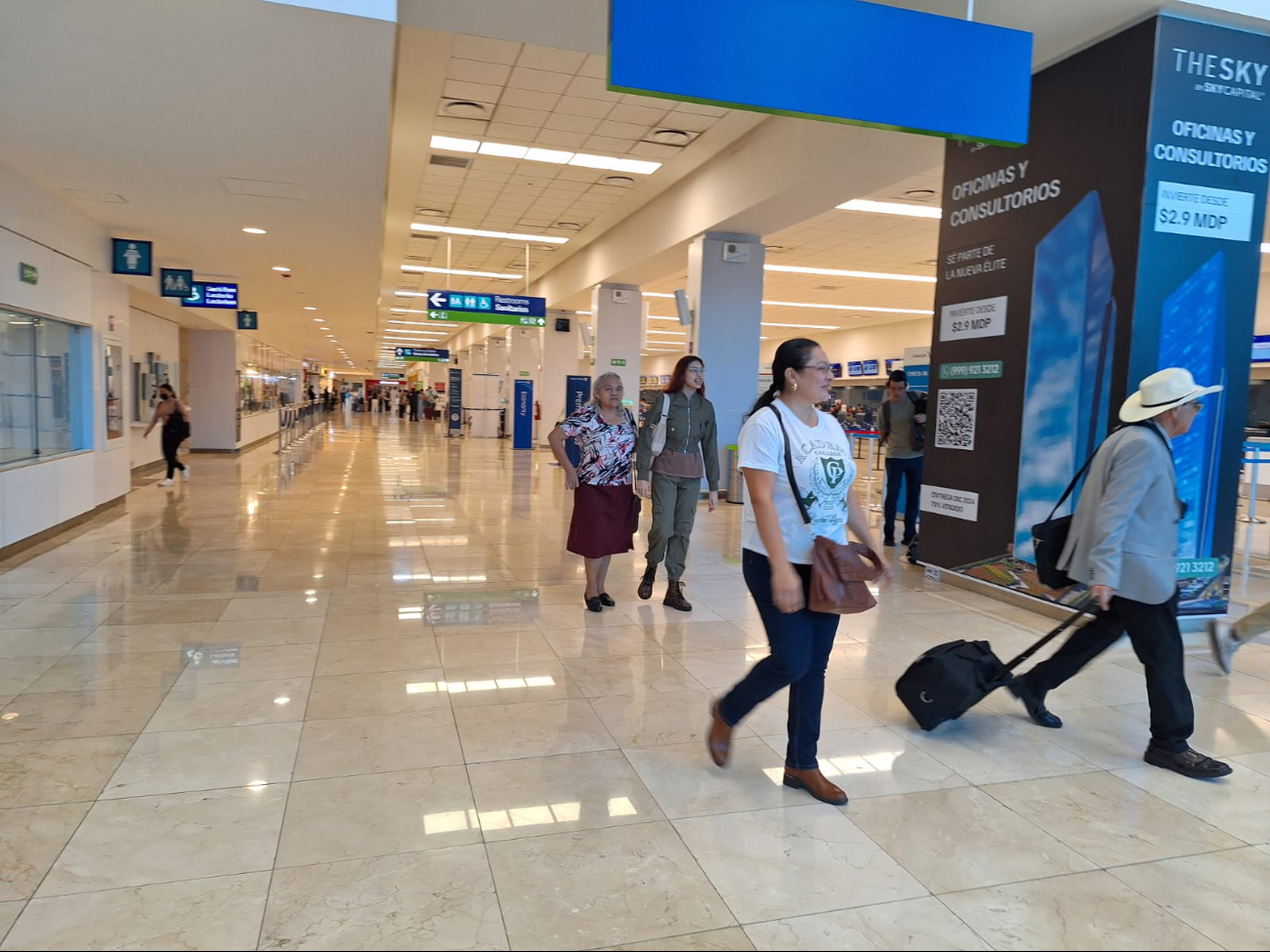 La afluencia de pasajeros se mantiene por el día festivo en el aeropuerto de Mérida La afluencia de pasajeros se mantiene por el día festivo en el aeropuerto de Mérida