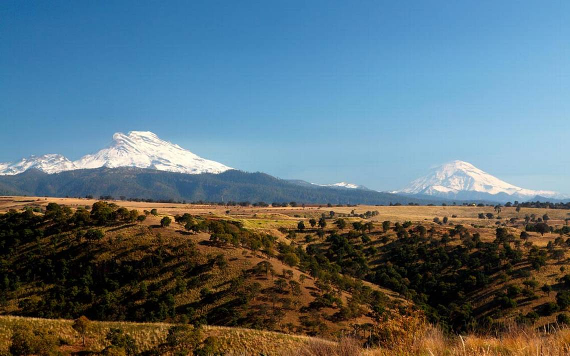 Popocatépetl e Iztaccíhuatl forman parte de la historia antigua de México Popocatépetl e Iztaccíhuatl forman parte de la historia antigua de México