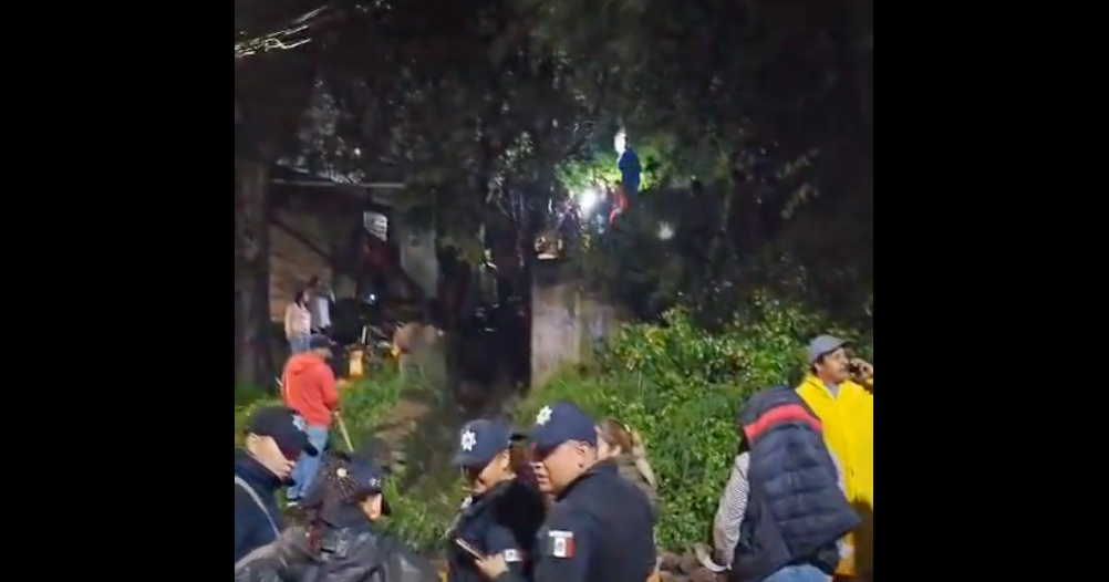 Seis muertos y tres heridos deja deslave de cerro en Naucalpan