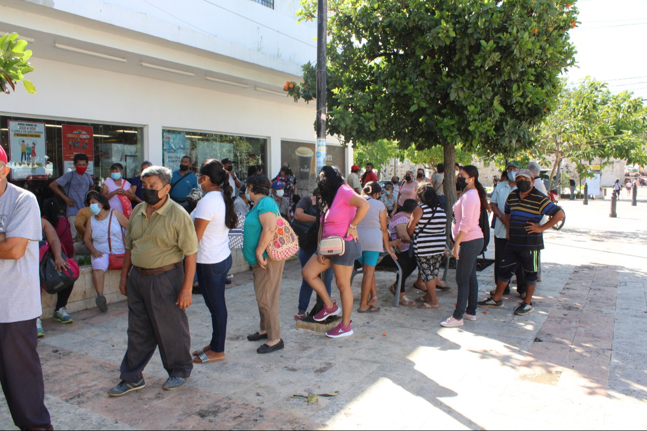 Más de 2,000 adultos mayores fueron añadidos al programa de pensión, elevando el total a 84,077 beneficiarios Más de 2,000 adultos mayores fueron añadidos al programa de pensión, elevando el total a 84,077 beneficiarios