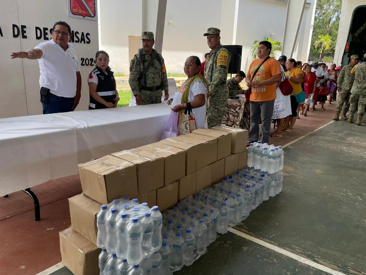 El Ejército llegó en dos unidades de carga El Ejército llegó en dos unidades de carga