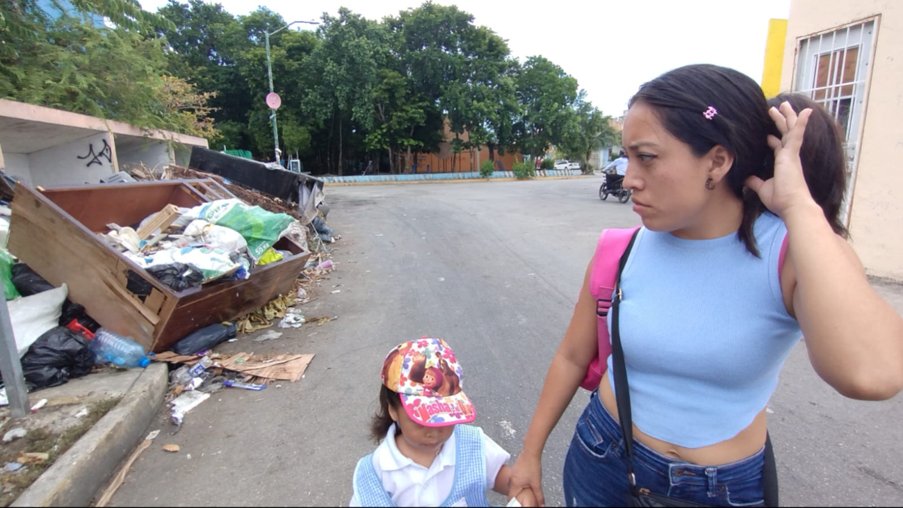El problema ocasiona que rebosen los sitios de basura, propiciando espacios que puedan presentar un peligro a la salud de las personas. El problema ocasiona que rebosen los sitios de basura, propiciando espacios que puedan presentar un peligro a la salud de las personas.