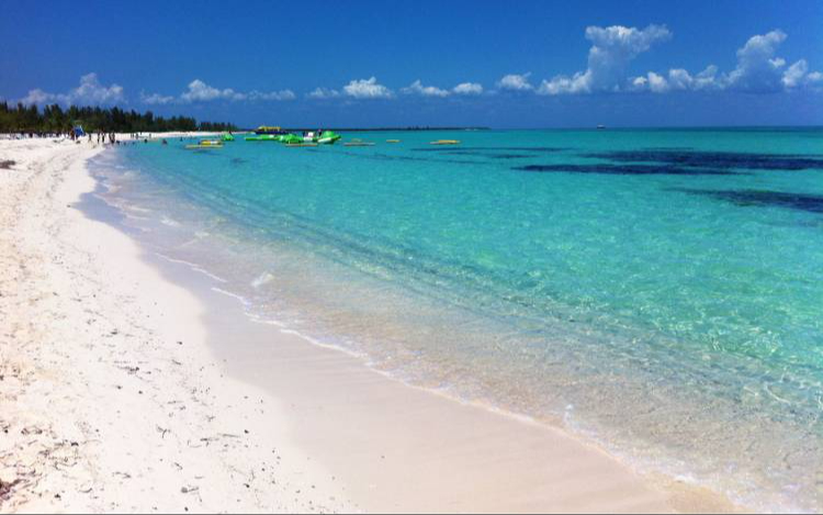 Existen excursiones directas a la Isla Pasión Existen excursiones directas a la Isla Pasión
