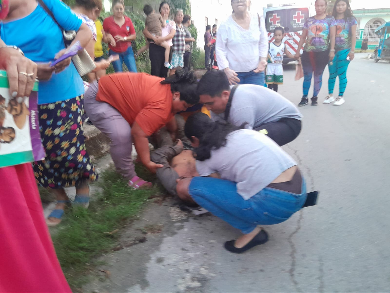 El caballo lo había tirado dos veces antes sin consecuencias graves El caballo lo había tirado dos veces antes sin consecuencias graves