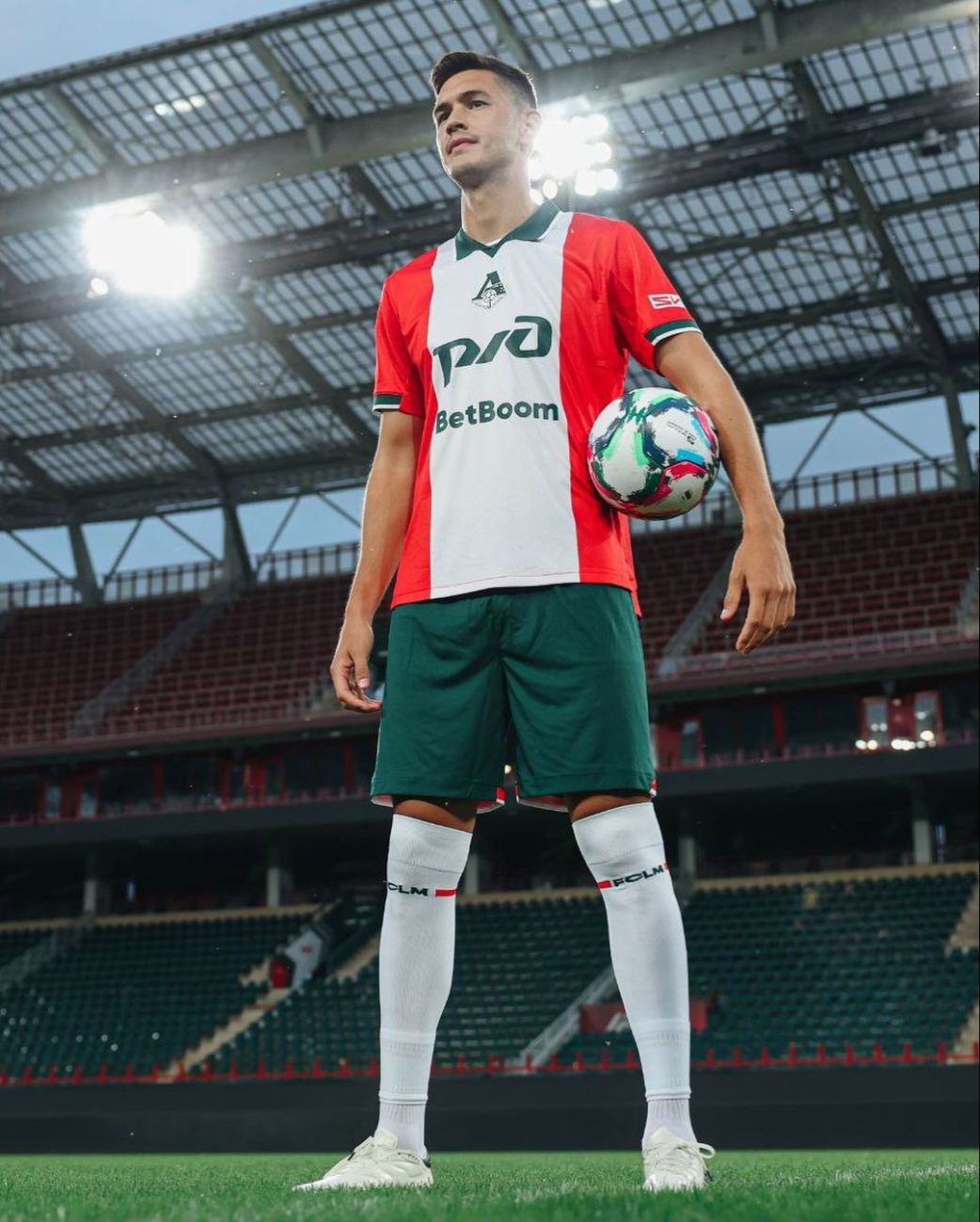 César Montes brilla en debut con Lokomotiv Moscú: Gol y goleada en Copa de Rusia
