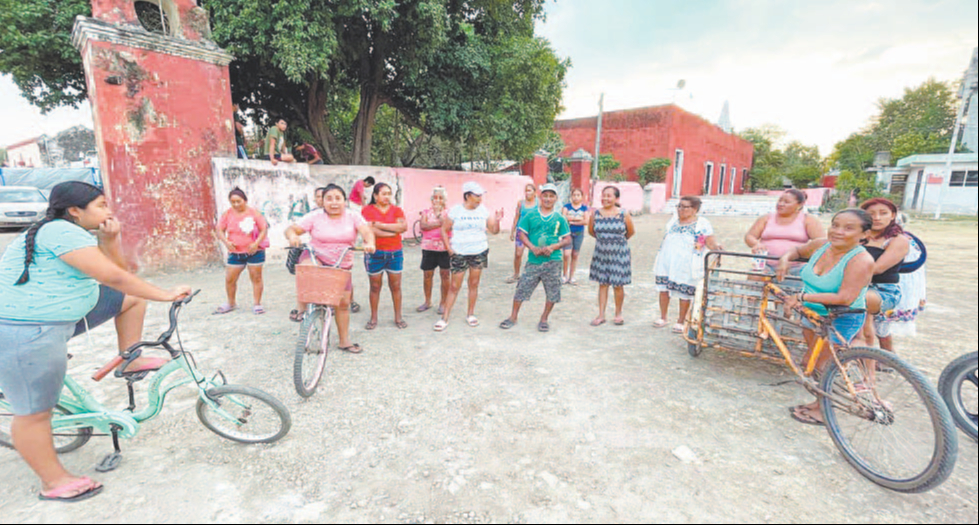 Las familias buscan alternativas para abastecerse de agua Las familias buscan alternativas para abastecerse de agua