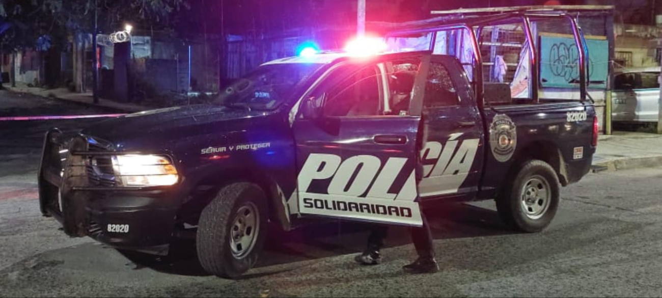 Taxistas se agarran a balazos en Playa del Carmen en la colonia Ejido. Taxistas se agarran a balazos en Playa del Carmen en la colonia Ejido.