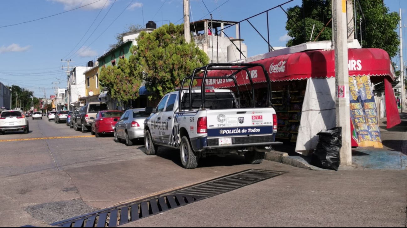 El sujeto intentaba vender mercancía robada El sujeto intentaba vender mercancía robada