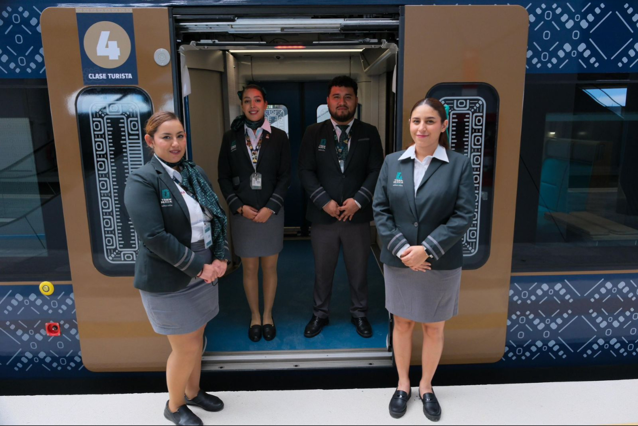 El ferrocarril cuenta con una capacidad para 260 pasajeros El ferrocarril cuenta con una capacidad para 260 pasajeros