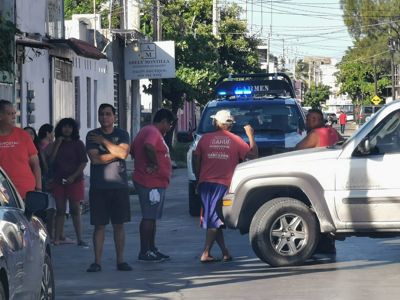 La policía municipal intentó dialogar con los manifestantes sin éxito La policía municipal intentó dialogar con los manifestantes sin éxito