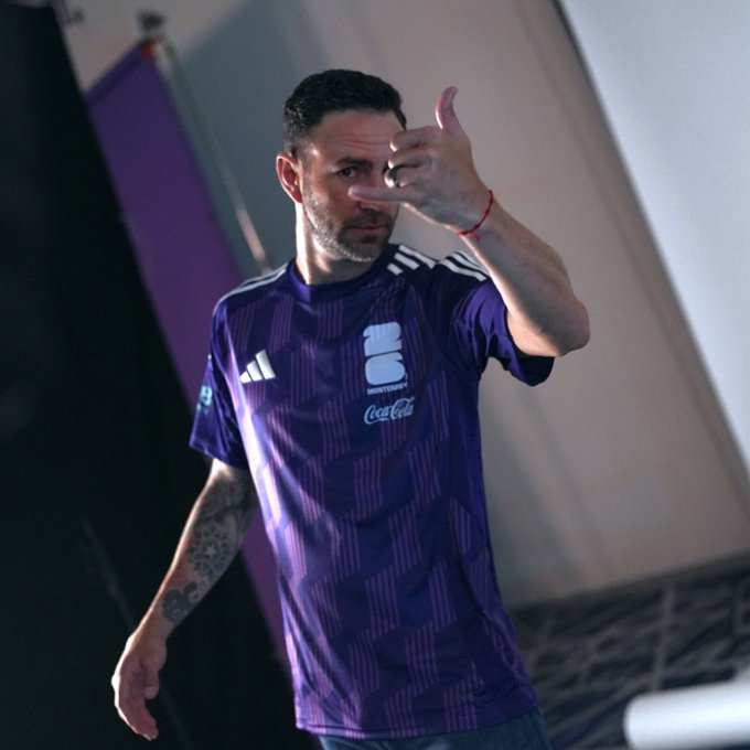 Layún falló y llevó a su equipo a la derrota