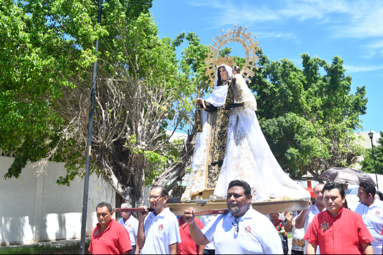 La Virgen fue recibida en la Concha Acústica y llevada al Santuario Diocesano La Virgen fue recibida en la Concha Acústica y llevada al Santuario Diocesano
