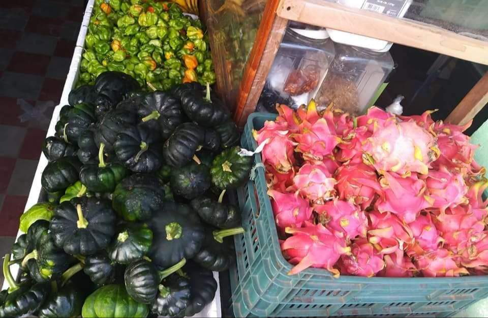 Los precios de mercancía en tiendas de abarrotes y fruterías han aumentado el doble o triple Los precios de mercancía en tiendas de abarrotes y fruterías han aumentado el doble o triple