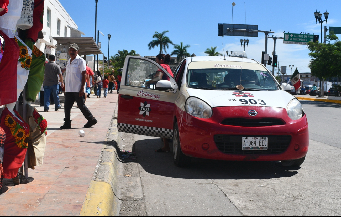 Taxis no se dan abasto en Campeche 