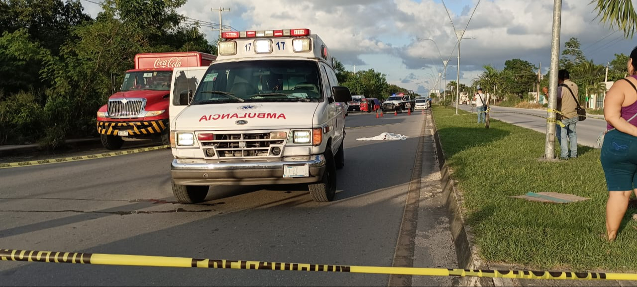Pierde la vida peatón al intentar cruzar una avenida en Cancún