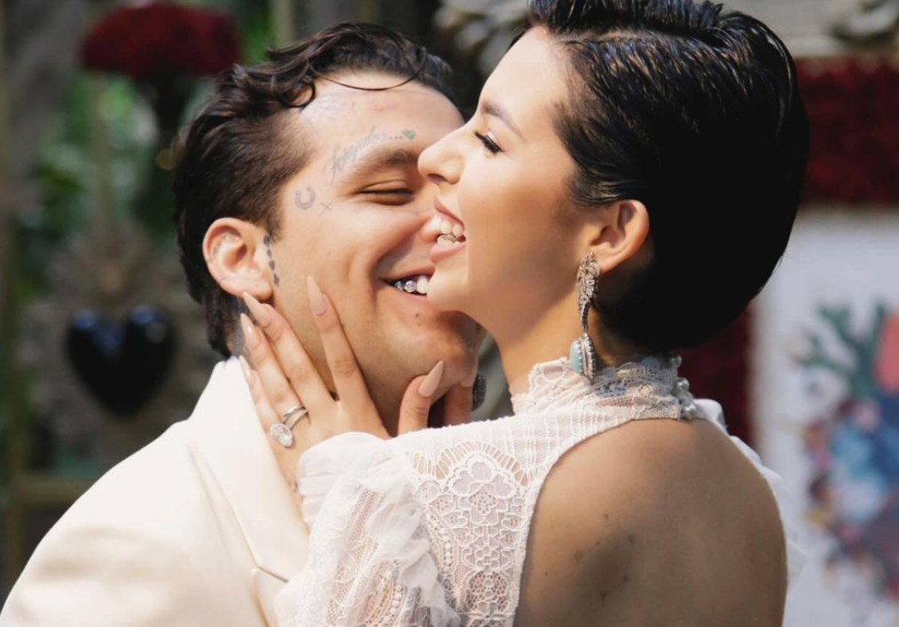 Christian Nodal y Angela Aguilar cumplen dos meses de casados, relucen su relación con una imagen