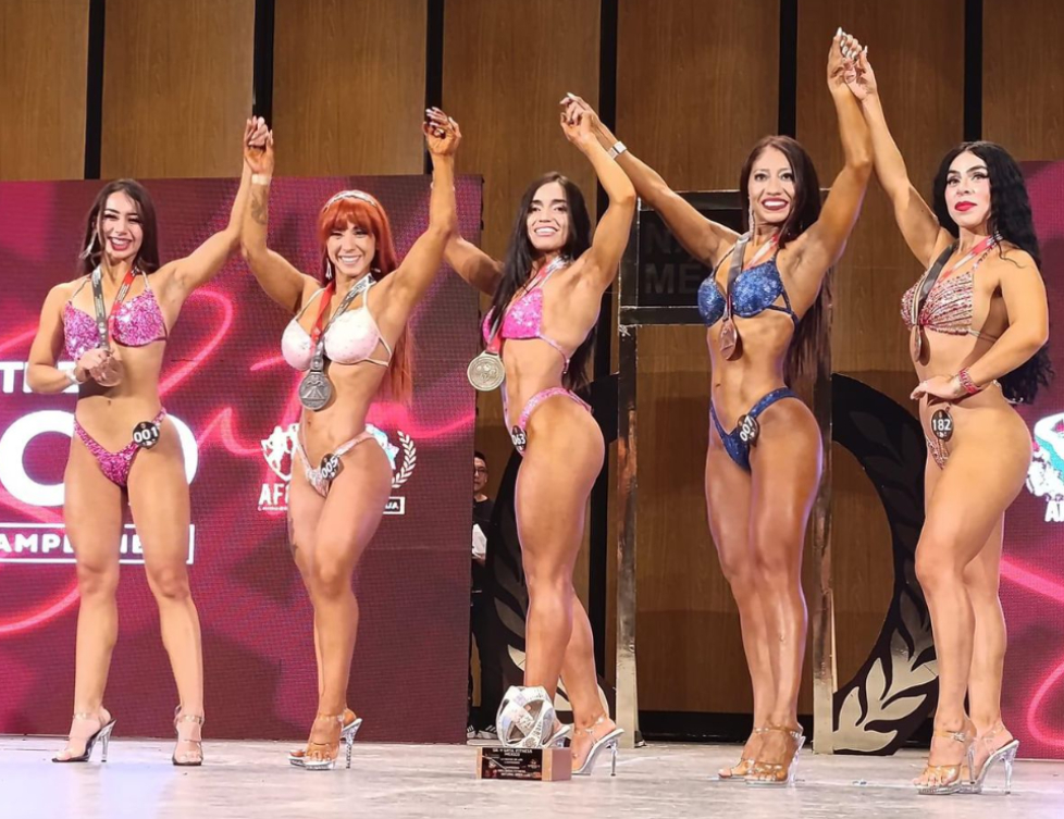 Jaz León y Luis Tamay, atletas de Quintana Roo, logran podios en el certamen Sr. México 2024. Jaz León y Luis Tamay, atletas de Quintana Roo, logran podios en el certamen Sr. México 2024.