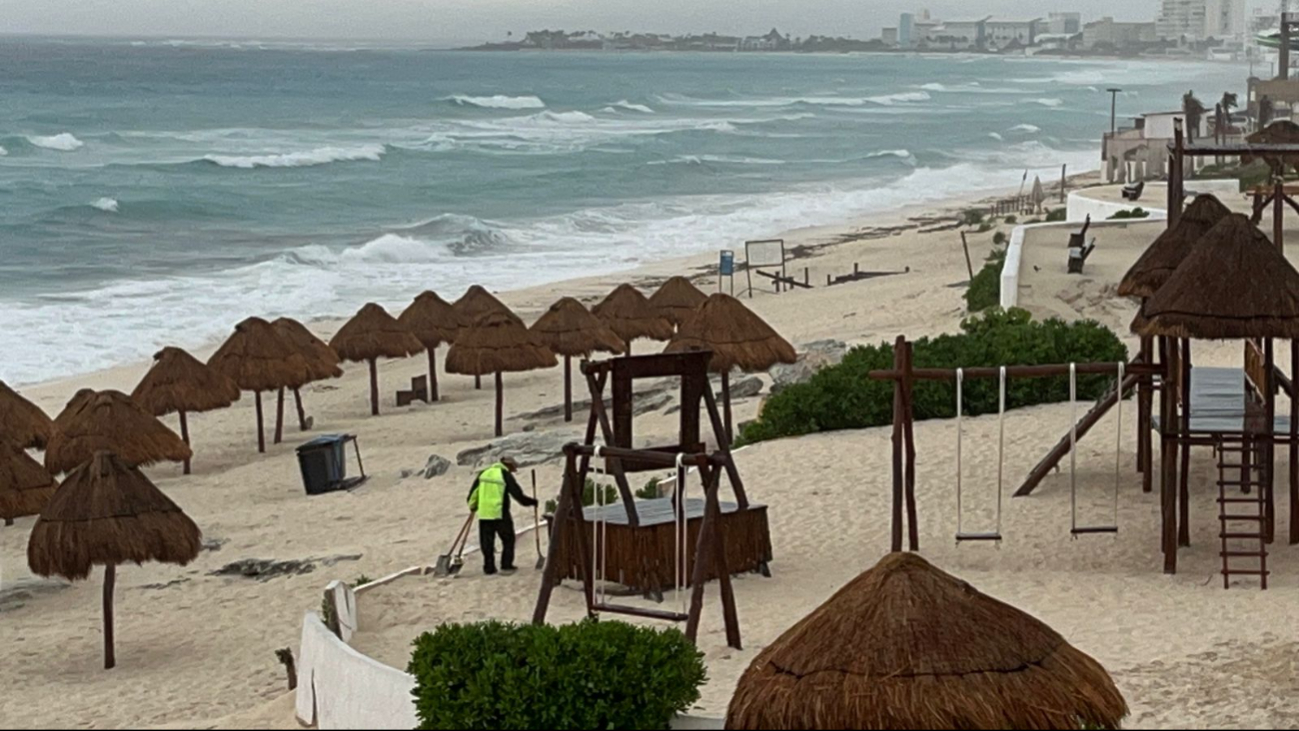 Playa Mirador vacía ante la llegada de la tormenta tropical "Nueve" Playa Mirador vacía ante la llegada de la tormenta tropical "Nueve"