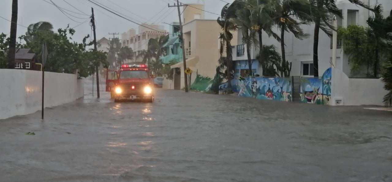 Diferentes zonas de Isla Mujeres se encuentran inundadas Diferentes zonas de Isla Mujeres se encuentran inundadas