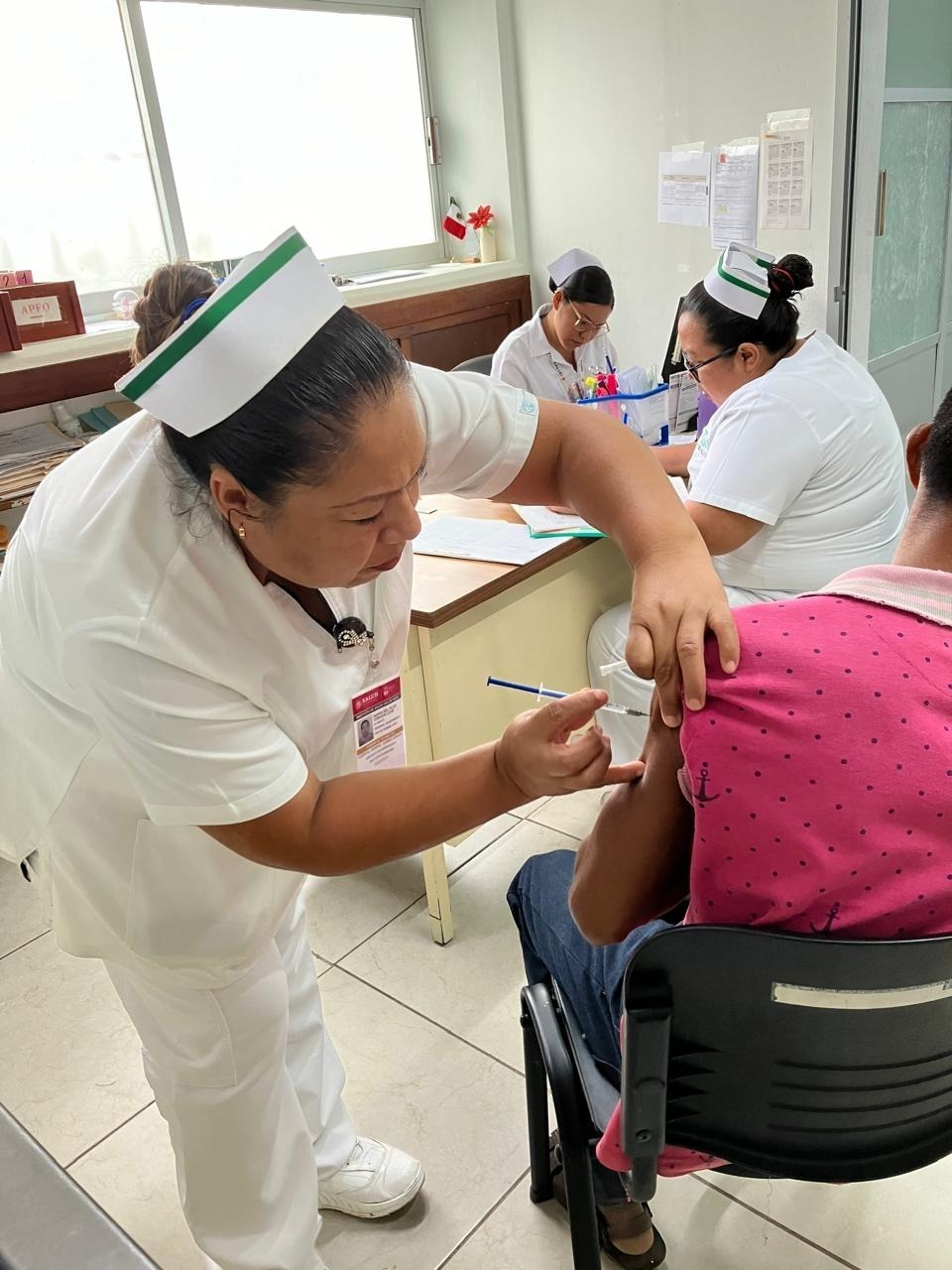 IMSS-Bienestar lanza campaña de vacunación en Campeche contra el VPH, causa de cáncer 